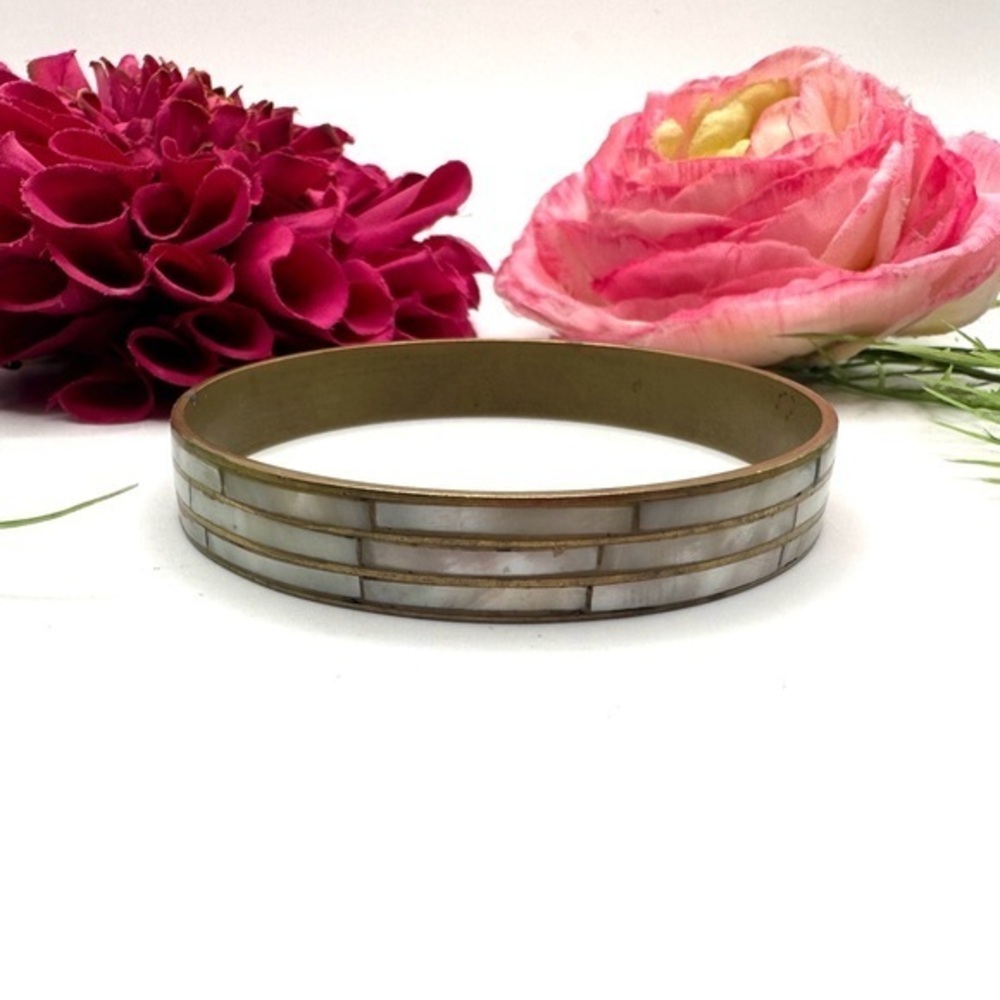 VINTAGE⚜️Mother Of Pearl Brass Inlay Bracelet